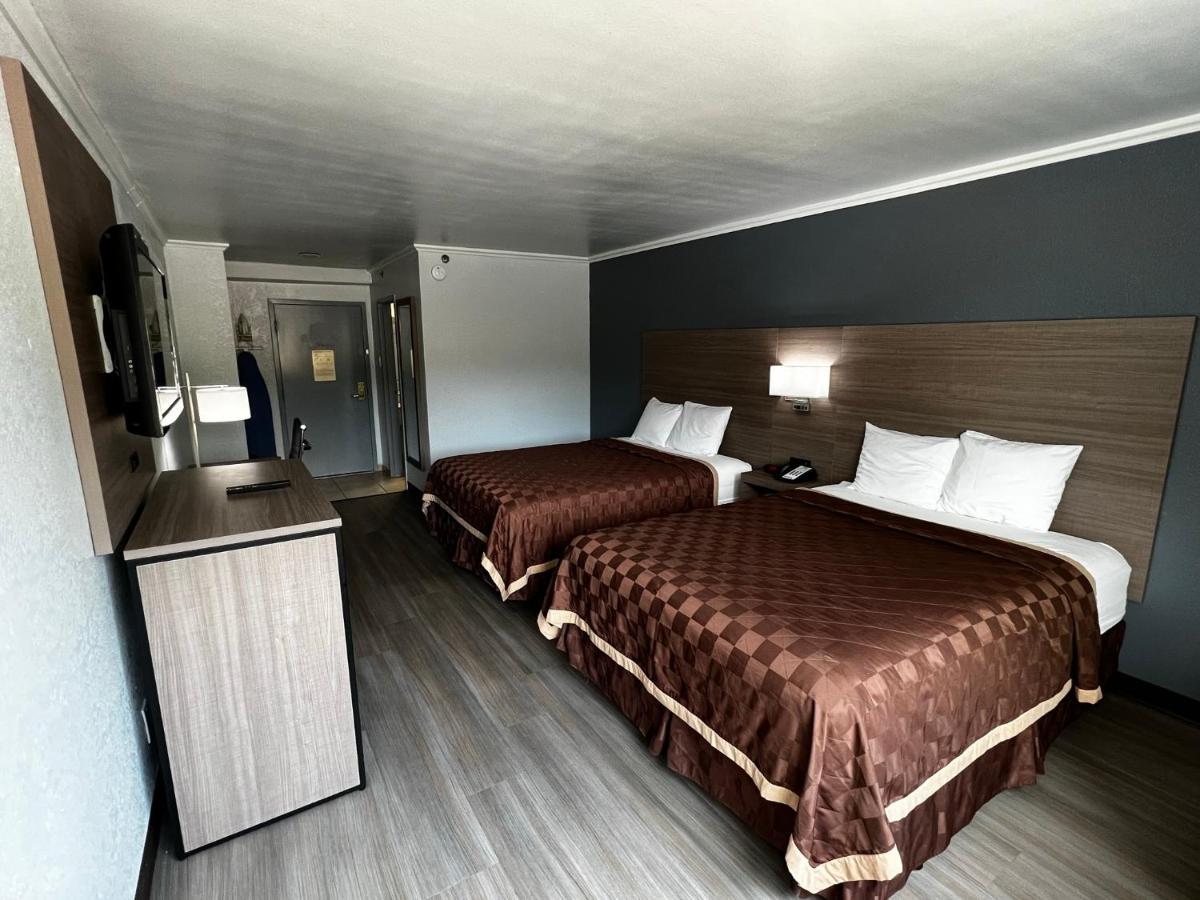 Super 8 By Wyndham Fort Worth Entertainment District 外观 照片